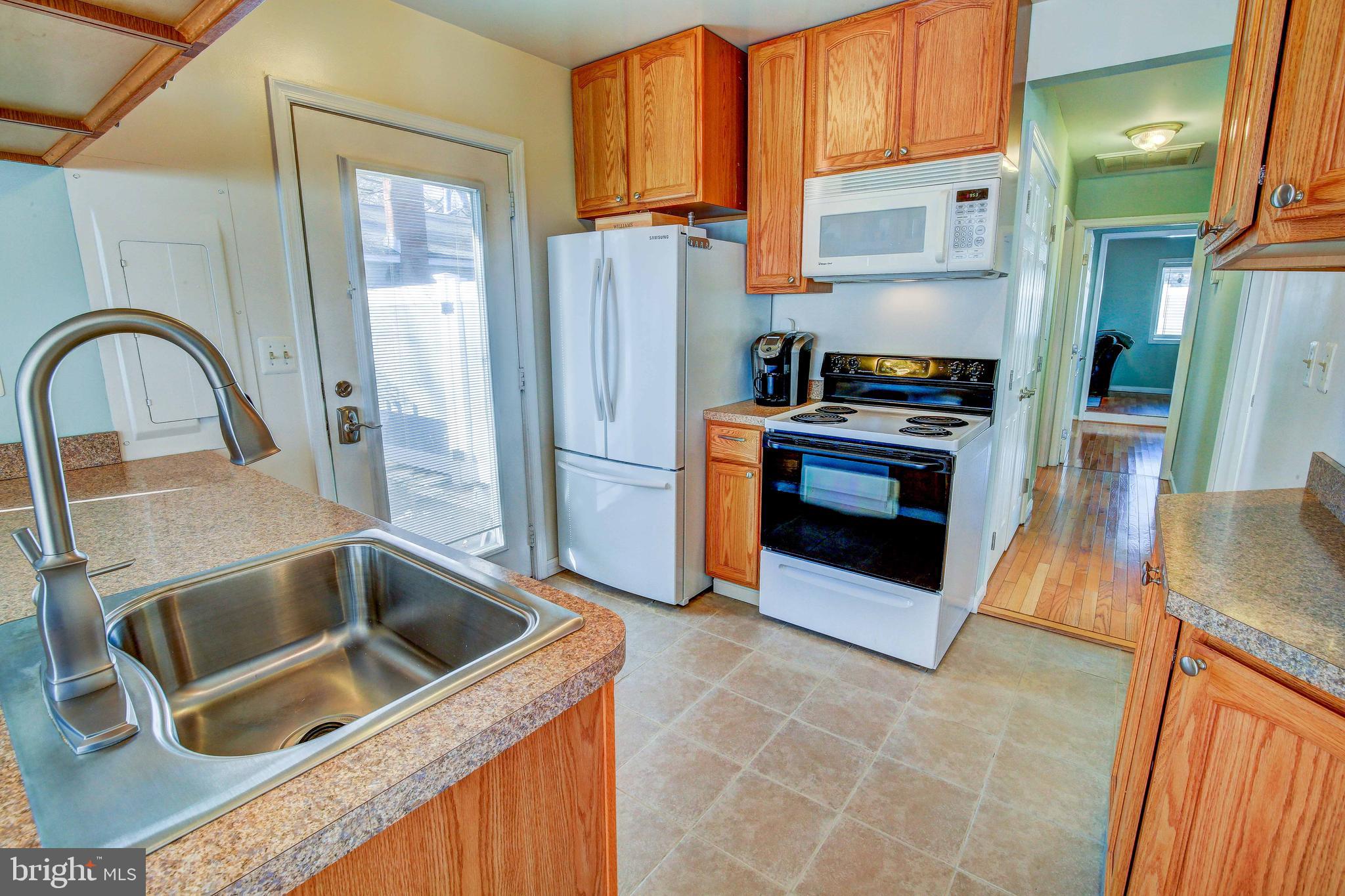 418 Silver Run Road Edgewater, MD 21037 - Photo 13 of 40