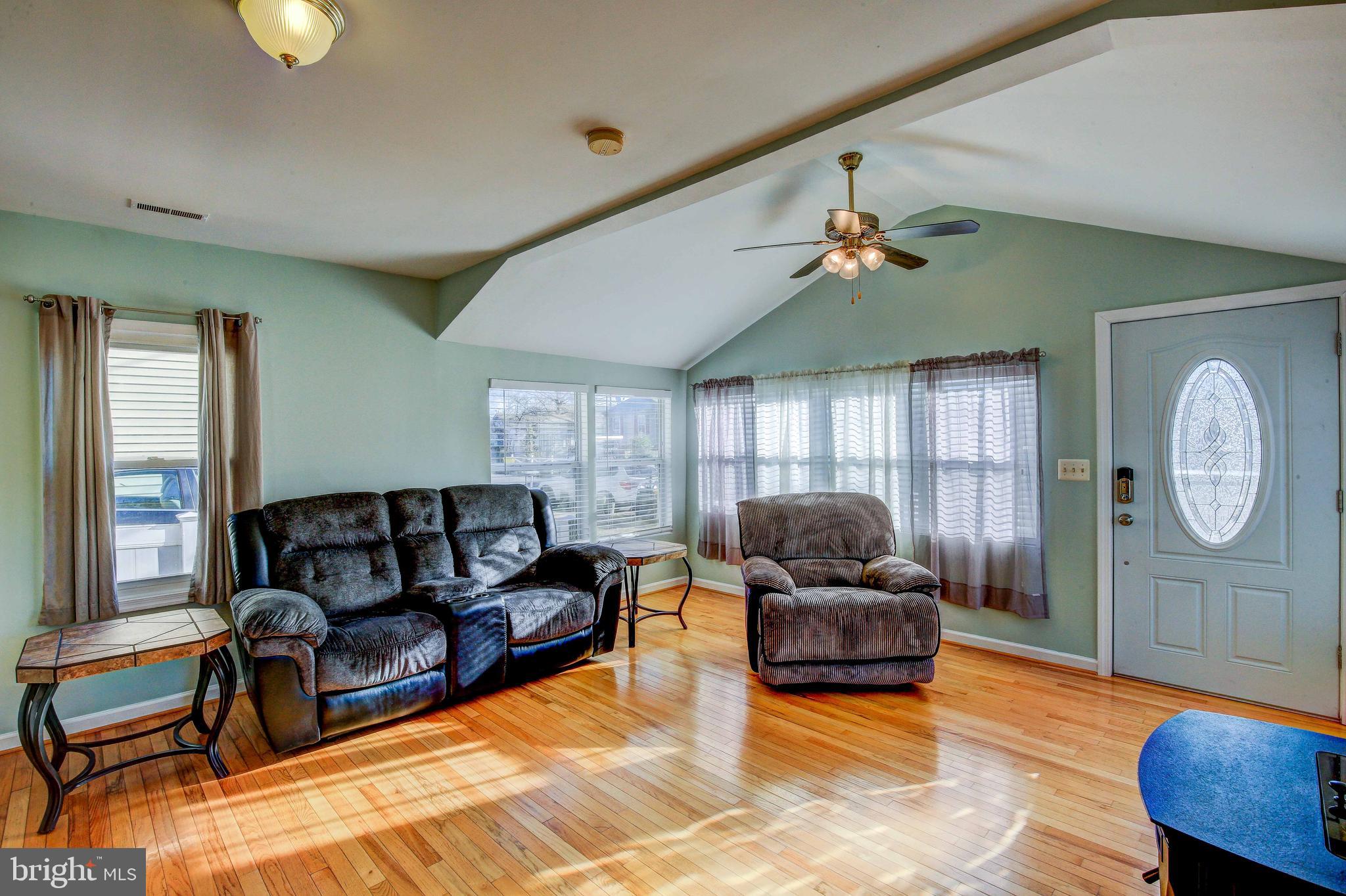 418 Silver Run Road Edgewater, MD 21037 - Photo 7 of 40