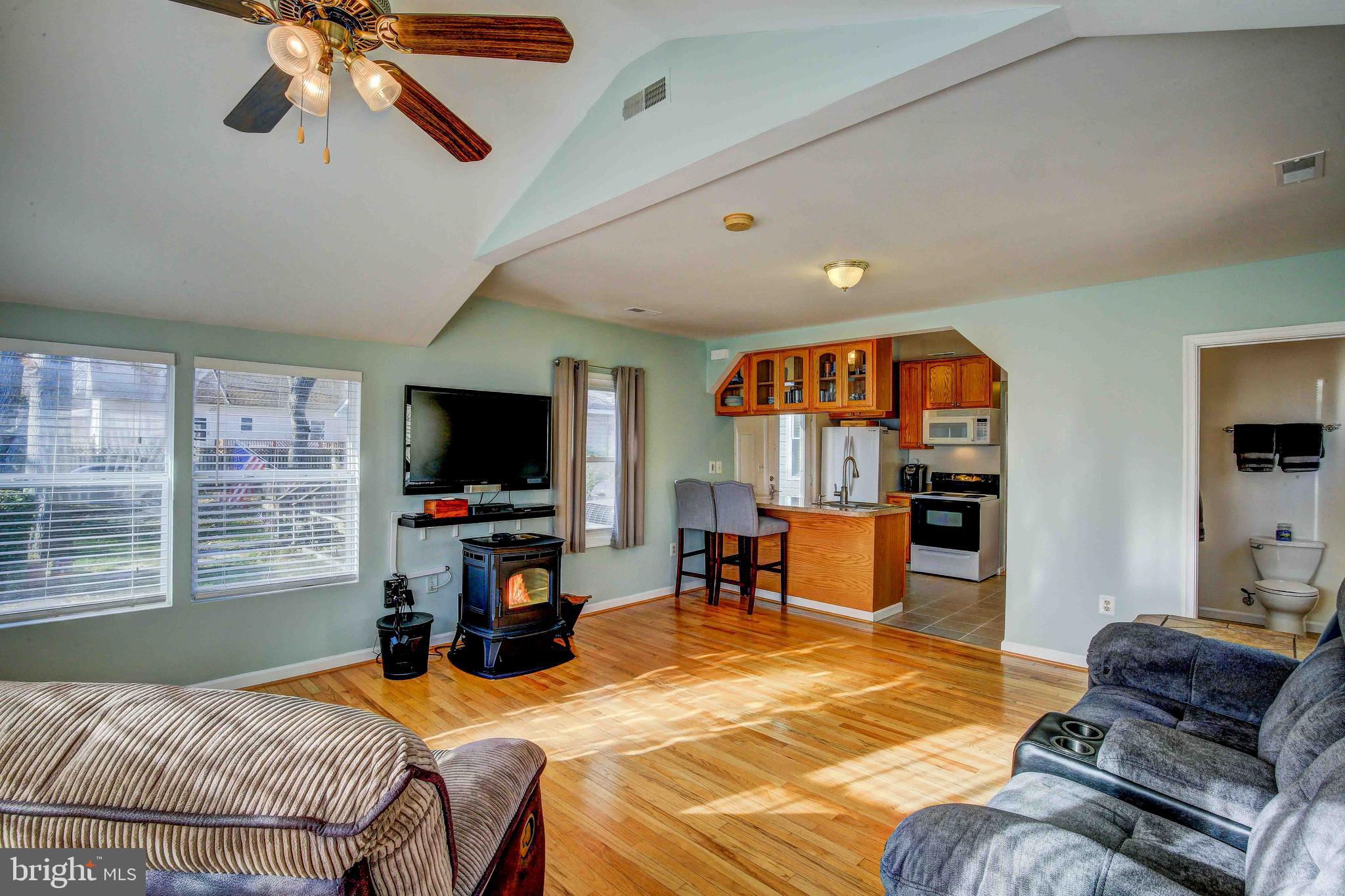418 Silver Run Road Edgewater, MD 21037 - Photo 10 of 40