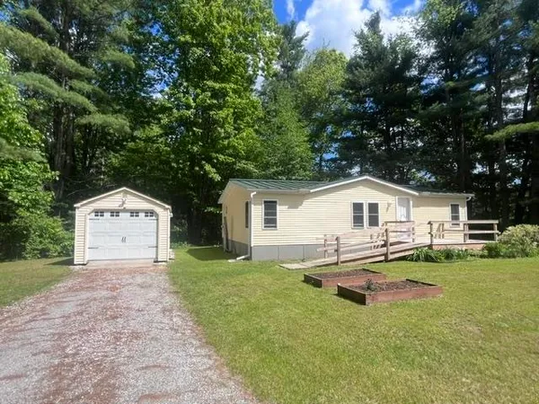 $189,000 | 137 Tamarack Lane, Pittsford, VT 05763