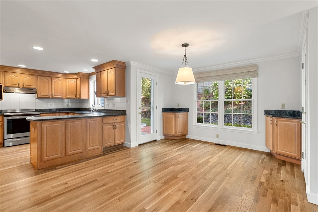 45 Hancock Street Lexington, MA 02420 - Photo 12 of 41