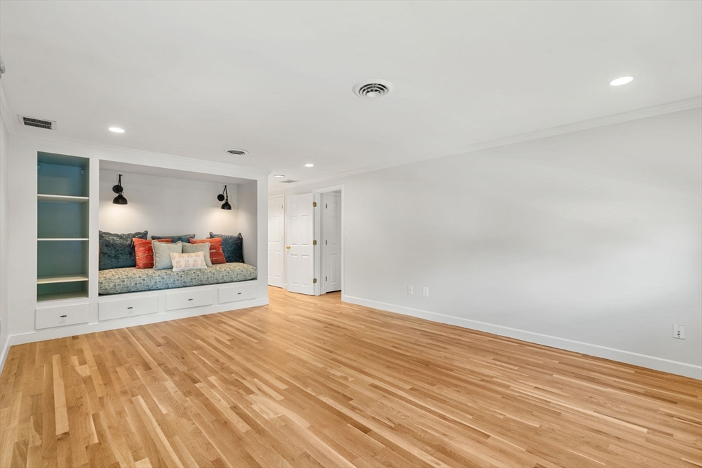 45 Hancock Street Lexington, MA 02420 - Photo 18 of 41