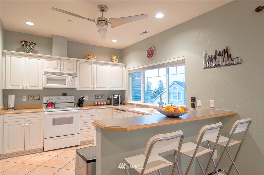 420 South 46th Place, Unit F Renton, WA 98055 - Photo 5 of 14