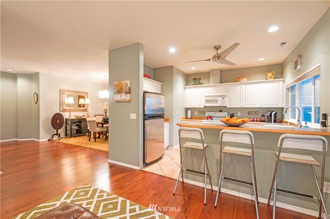 420 South 46th Place, Unit F Renton, WA 98055 - Photo 6 of 14