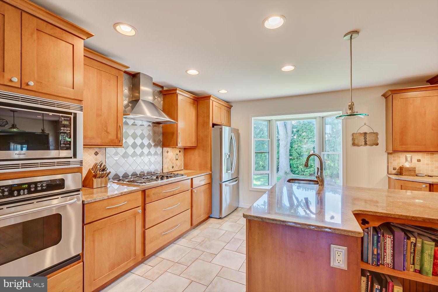 86 Albemarle Road Hamilton, NJ 08690 - Photo 10 of 49 Bright and inviting modern kitchen.