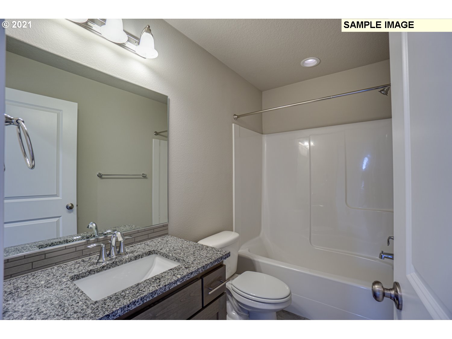 17005 Northeast 18th Avenue Ridgefield, WA 98642 - Photo 5 of 10 Gallery Image 5
