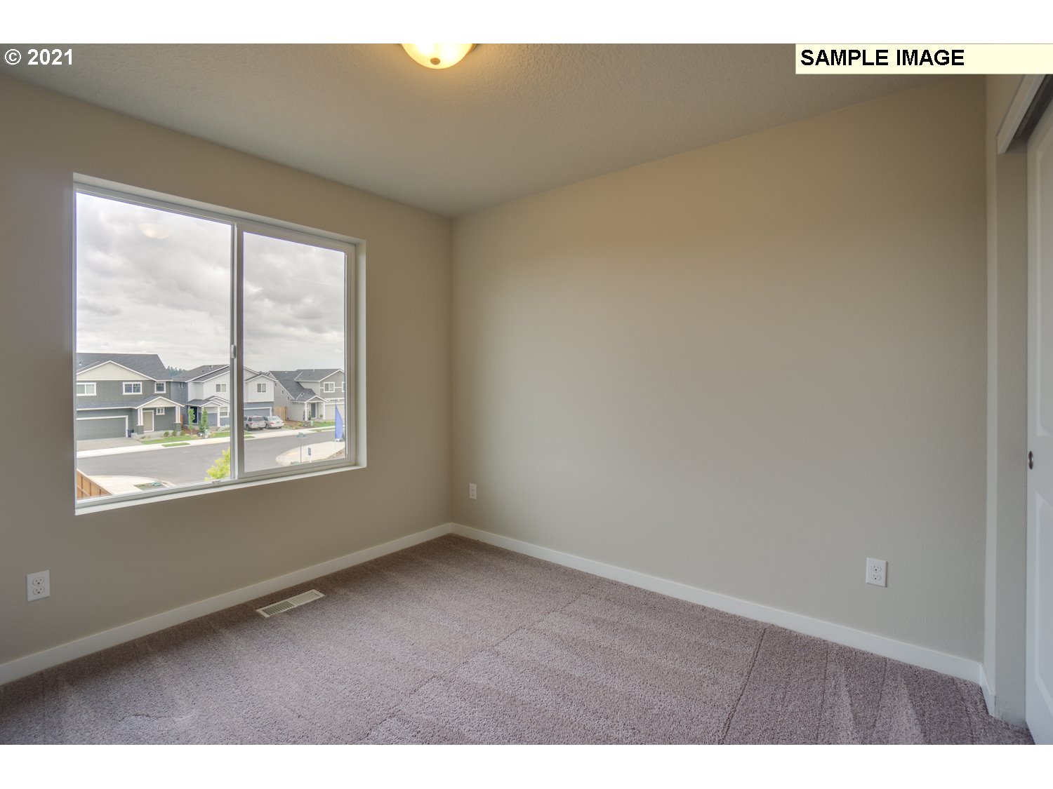 17005 Northeast 18th Avenue Ridgefield, WA 98642 - Photo 6 of 10 Gallery Image 6