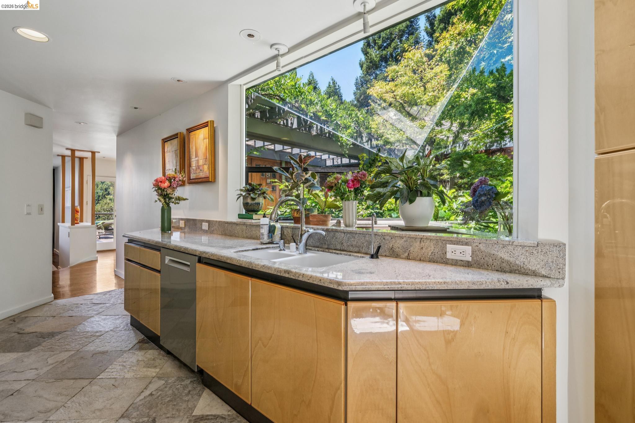 2223 Tunnel Road Oakland, CA 94611 - Photo 25 of 61