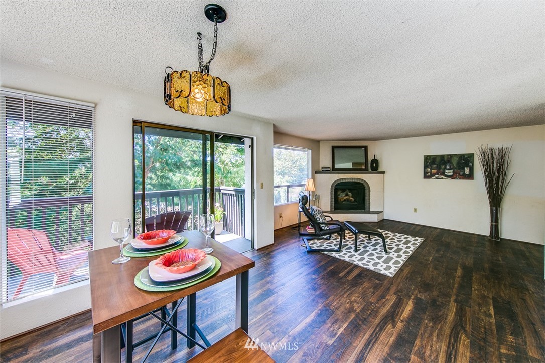 705 Sheridan Road Bremerton, WA 98310 - Photo 11 of 25 a living room with furniture and a table