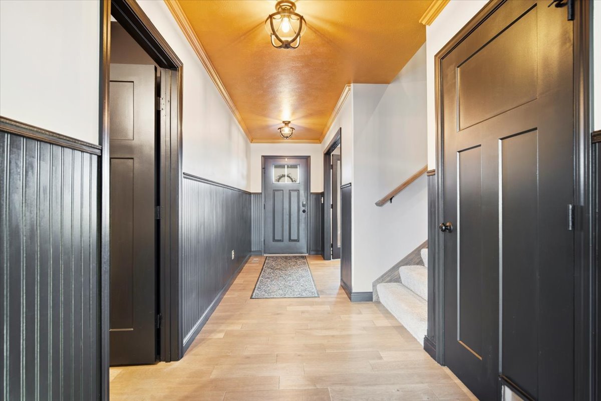 2625 Shale Road Normal, IL 61761 - Photo 14 of 60 a view of entryway