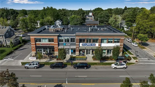 $2,400 | 5712 Main Street, Unit 220, Amherst, NY 14221