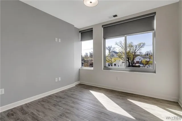 $2,400 | 5712 Main Street, Unit 220, Amherst, NY 14221