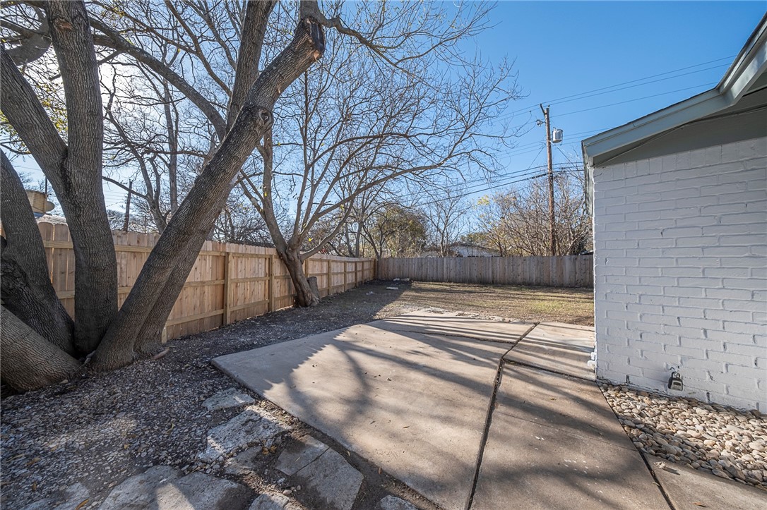 4900 Hawk Cove, Unit B Austin, TX 78745 - Photo 18 of 20