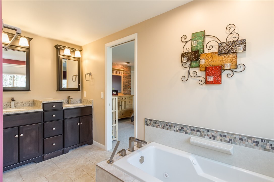 37 Greylock Ridge Pittsford, NY 14534 - Photo 17 of 27