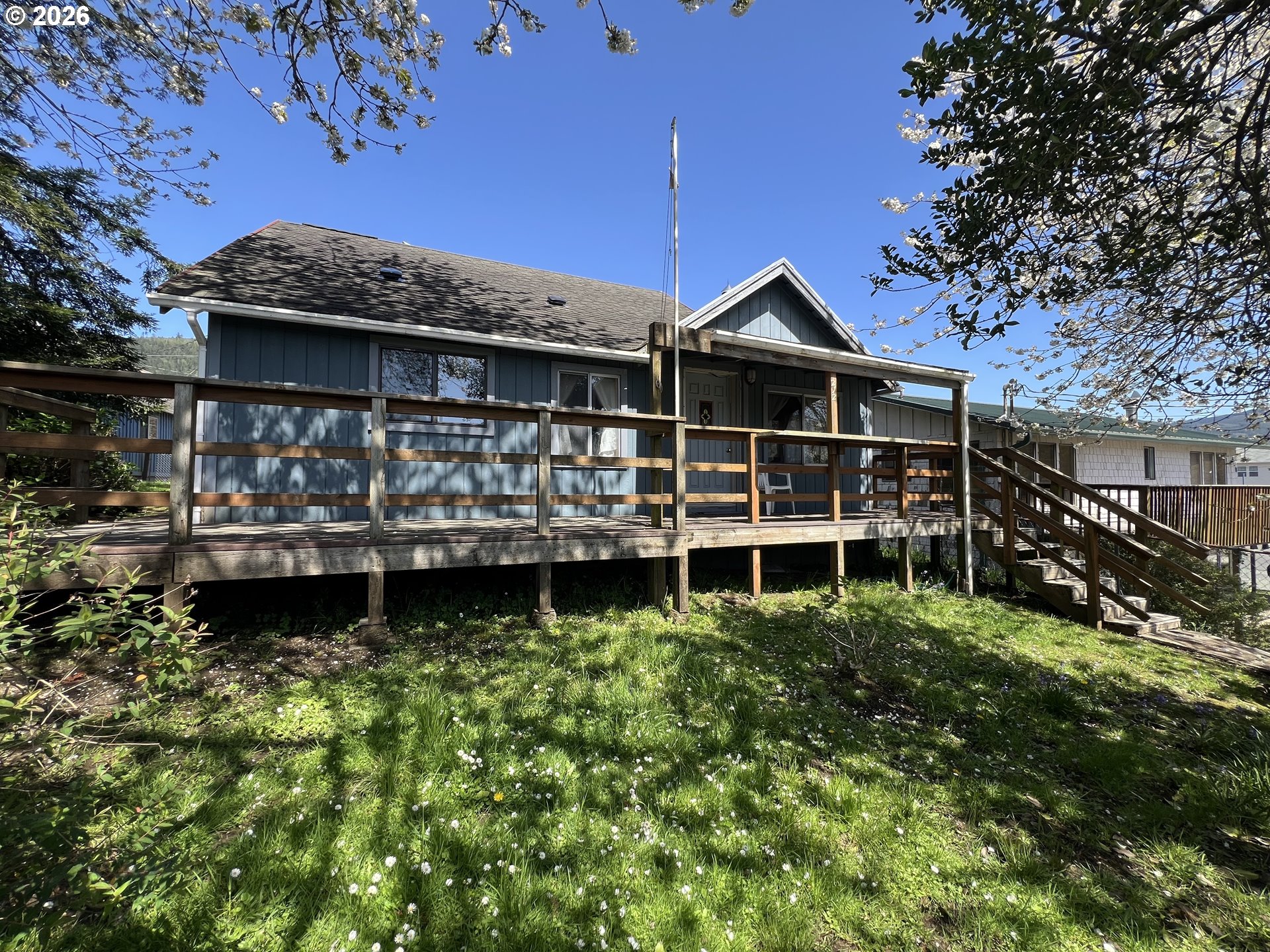 212 Garibaldi Avenue Garibaldi, OR 97118 - Photo 1 of 48