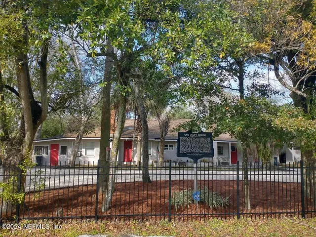 $549,000 | 5419 Woodcrest Road, Jacksonville, FL 32205