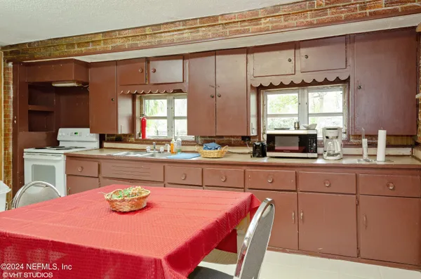 $549,000 | 5419 Woodcrest Road, Jacksonville, FL 32205