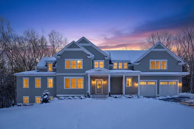 $2,448,000 | 10 Snowy Owl Circle, Duxbury, MA 02332
