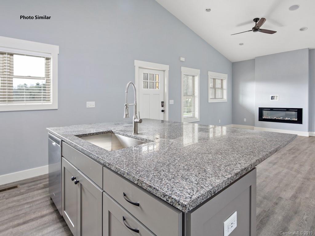 26 Westside Village Road, Unit 8 Fairview, NC 28730 - Photo 7 of 22 Gallery Image 7