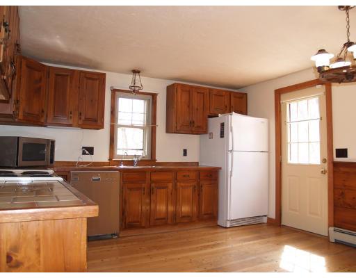 6 Sunset Path Natick, MA 01760 - Photo 3 of 8