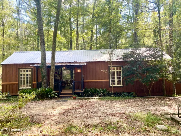 $249,000 | 140 Westover Drive, Hazlehurst, MS 39083