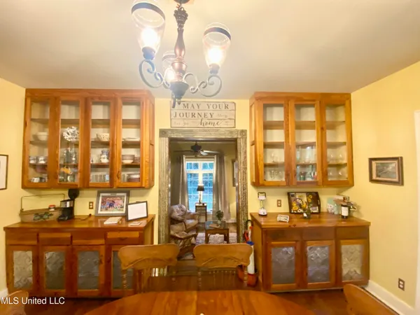 $249,000 | 140 Westover Drive, Hazlehurst, MS 39083