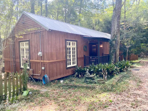 $249,000 | 140 Westover Drive, Hazlehurst, MS 39083