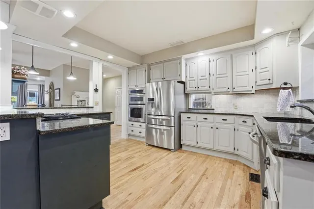 $769,000 | 204 Southwest 2nd Street, Lee's Summit, MO 64063