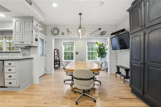 $769,000 | 204 Southwest 2nd Street, Lee's Summit, MO 64063