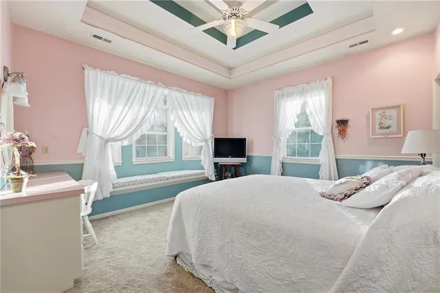 $769,000 | 204 Southwest 2nd Street, Lee's Summit, MO 64063