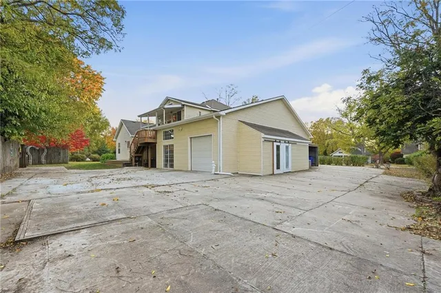 $769,000 | 204 Southwest 2nd Street, Lee's Summit, MO 64063