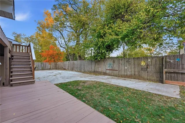 $769,000 | 204 Southwest 2nd Street, Lee's Summit, MO 64063