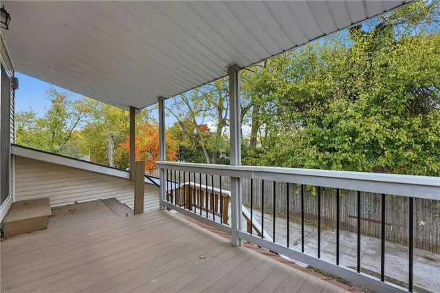 $769,000 | 204 Southwest 2nd Street, Lee's Summit, MO 64063