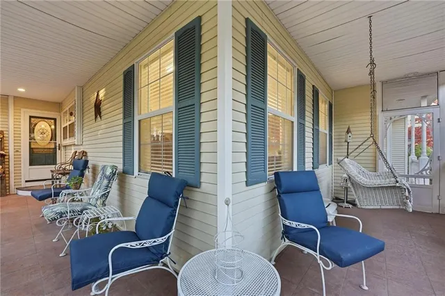 $769,000 | 204 Southwest 2nd Street, Lee's Summit, MO 64063