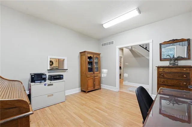 $769,000 | 204 Southwest 2nd Street, Lee's Summit, MO 64063