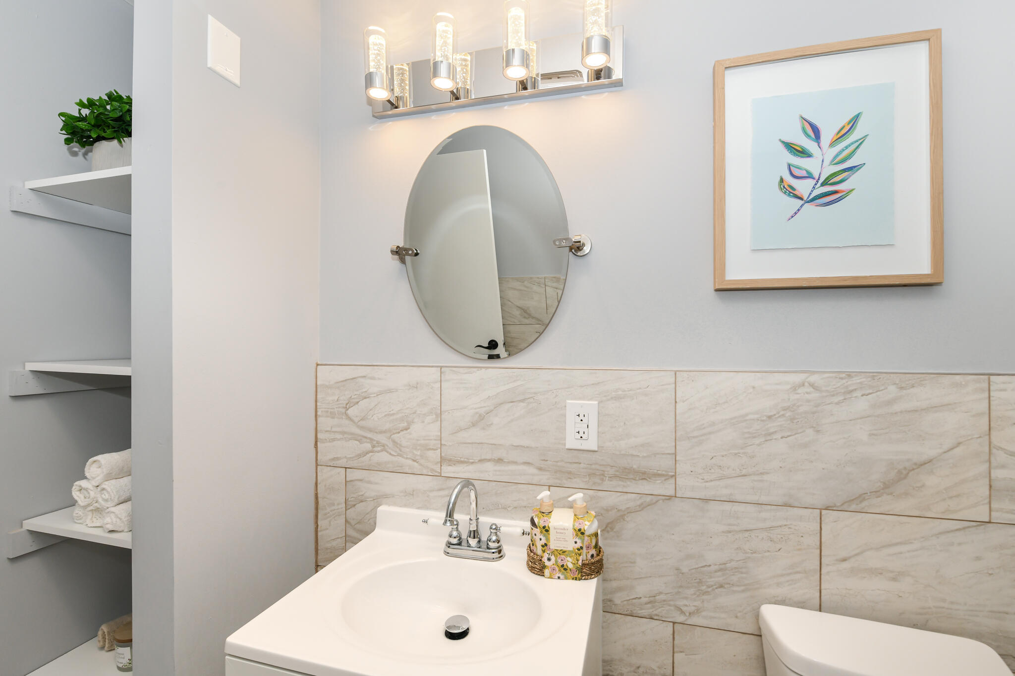 5957 North 64th Street Milwaukee, WI 53218 - Photo 14 of 36 Main Floor Bathroom