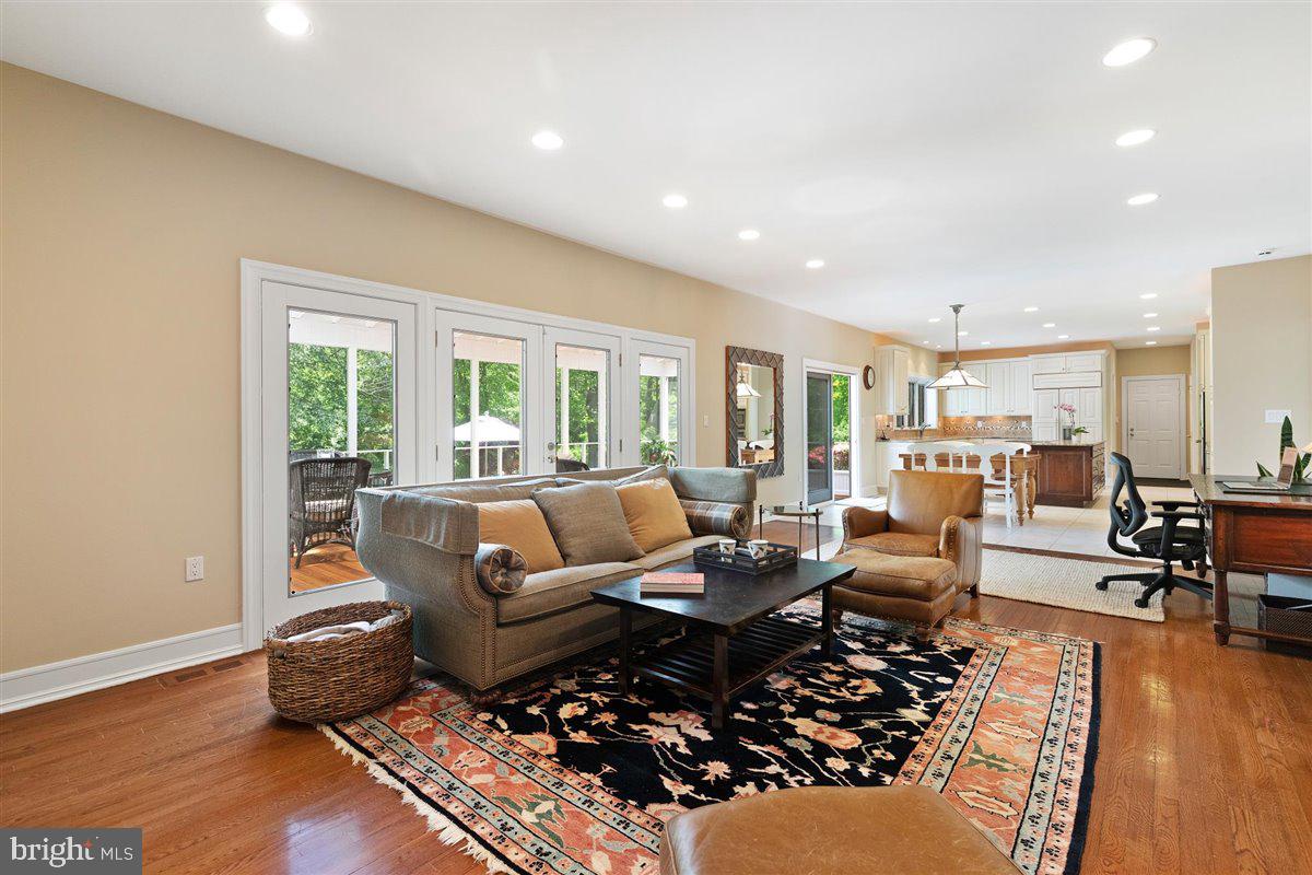 250 Arreton Road Princeton, NJ 08540 - Photo 16 of 41 Family Room