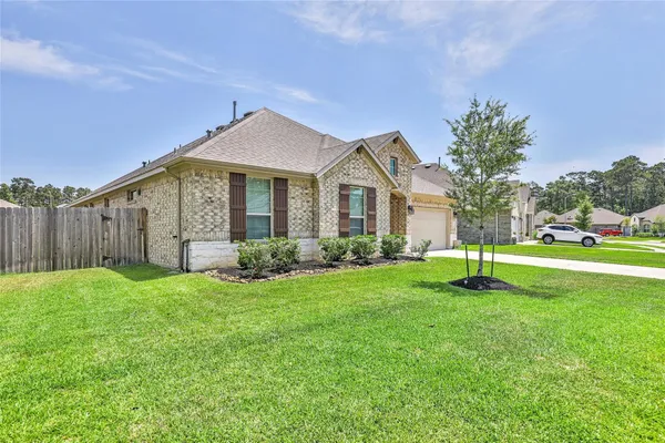 $2,949 | 18102 Humber River Lane, Houston, TX 77044
