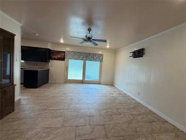 $1,695 | 6402 Tarna Lane, Houston, TX 77074