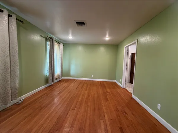 $1,695 | 6402 Tarna Lane, Houston, TX 77074