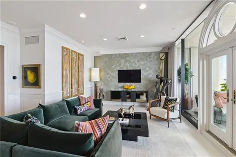 $1,924,500 | 600 Port Of New Orleans Place, Unit 5G, New Orleans, LA 70130