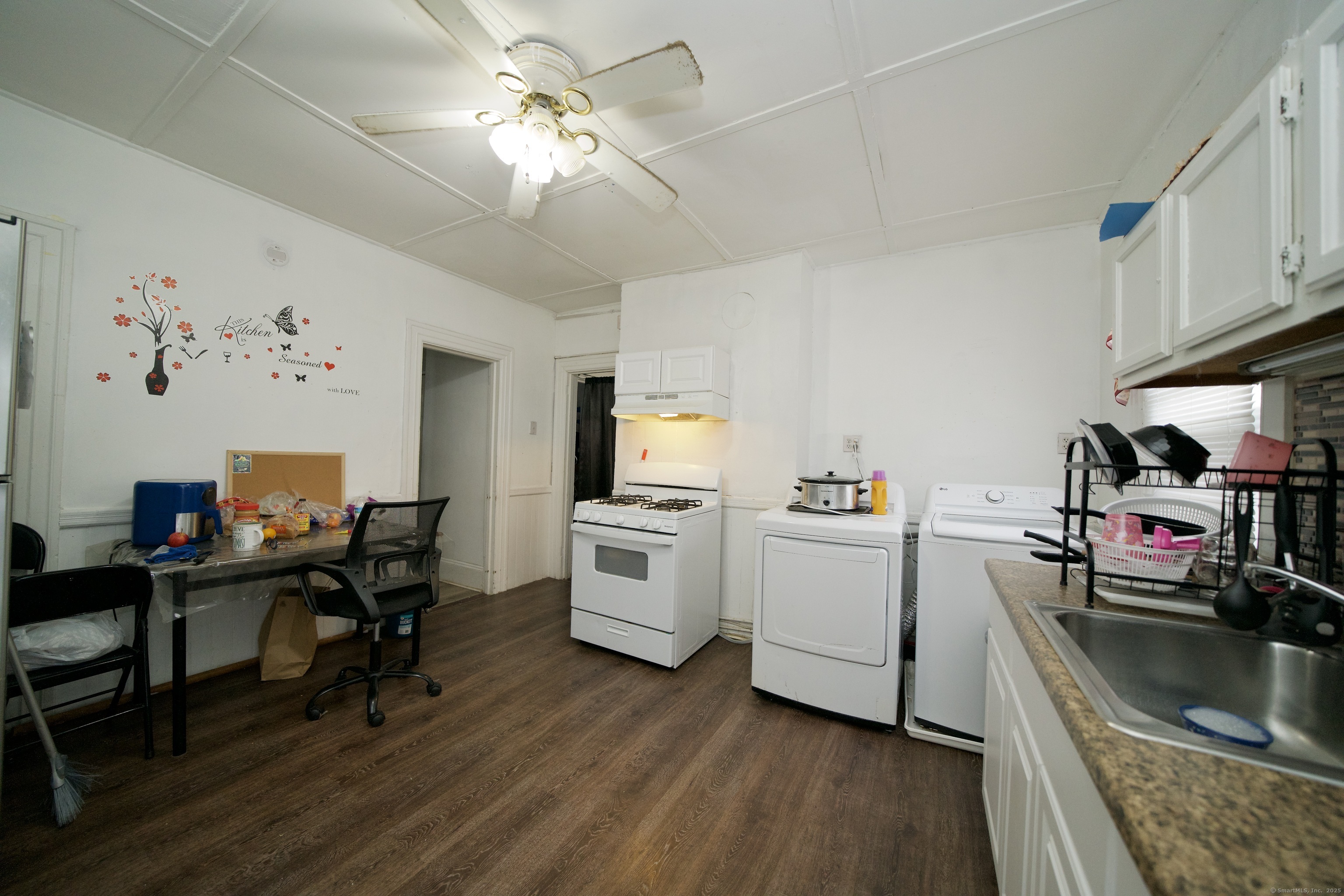 96 Sargeant Street Hartford, CT 06105 - Photo 29 of 37