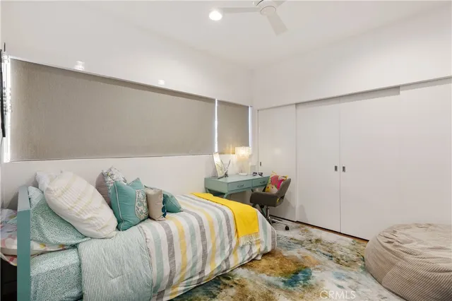 a view of entryway and workspace