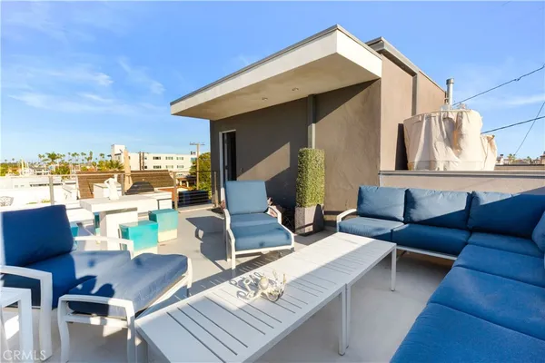 $2,498,000 | 44 61st Place, Long Beach, CA 90803