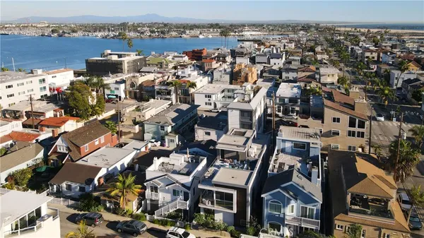 $2,498,000 | 44 61st Place, Long Beach, CA 90803
