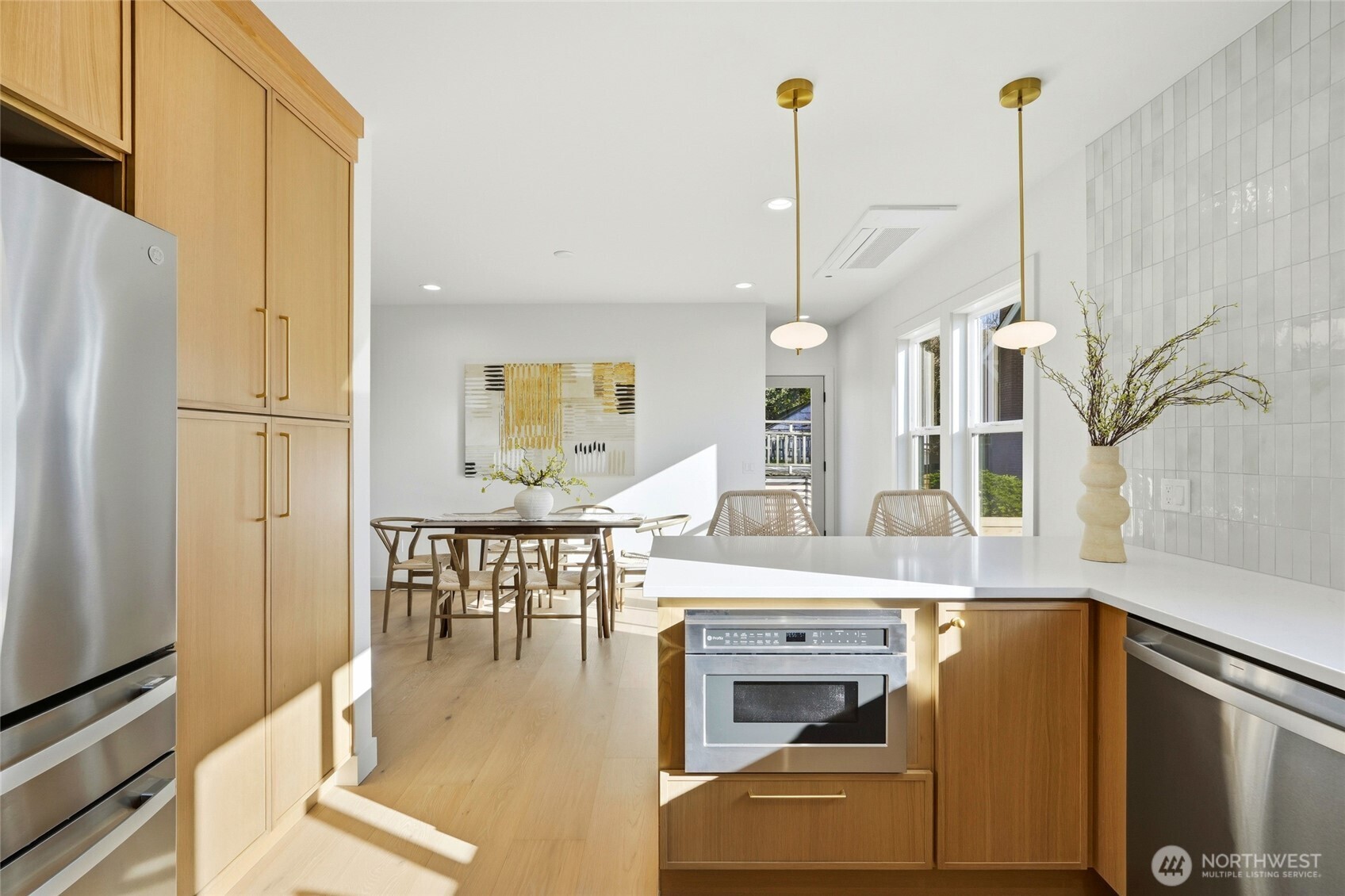 215 North 58th Street Seattle, WA 98103 - Photo 12 of 32