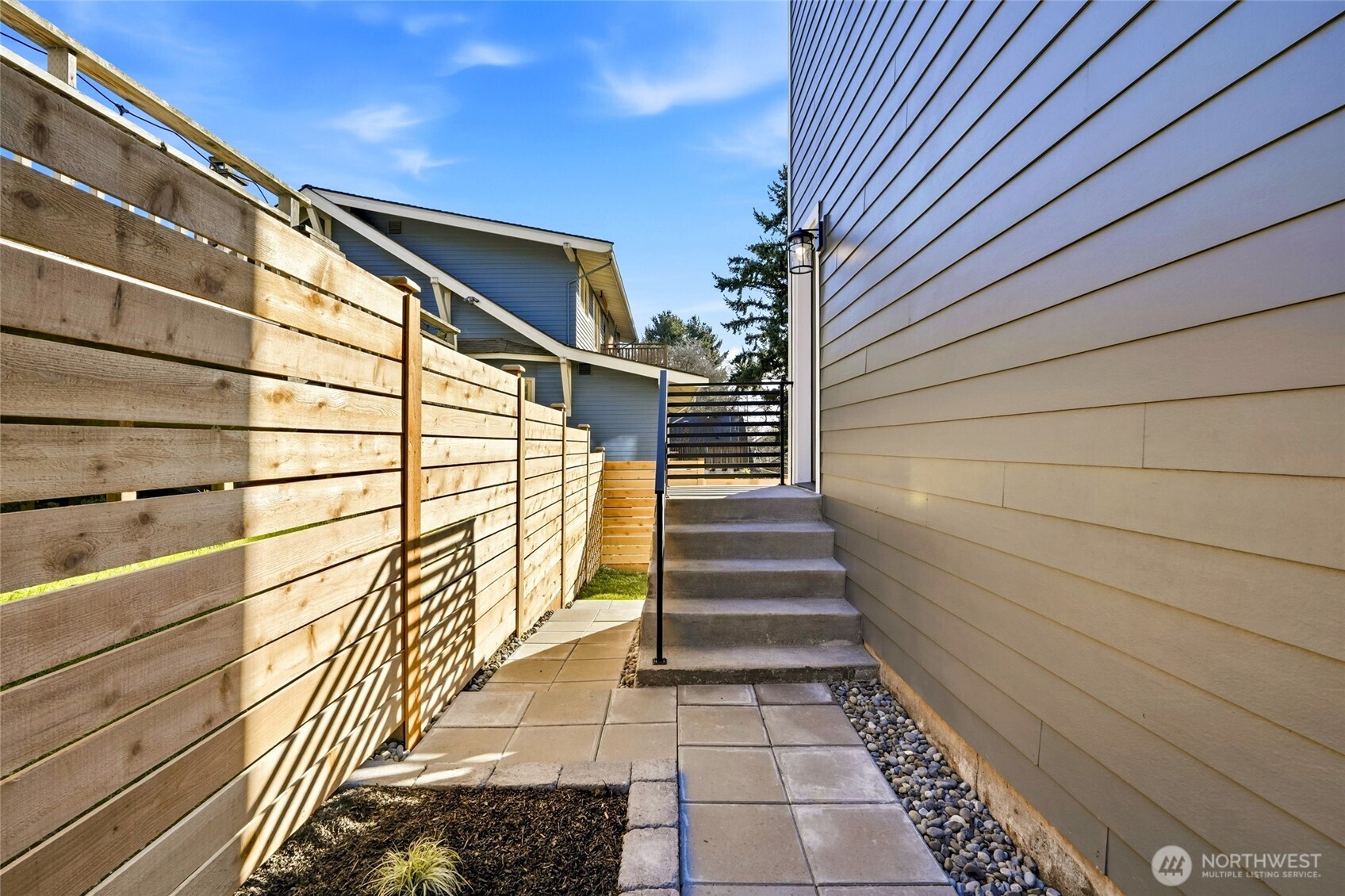 215 North 58th Street Seattle, WA 98103 - Photo 24 of 32