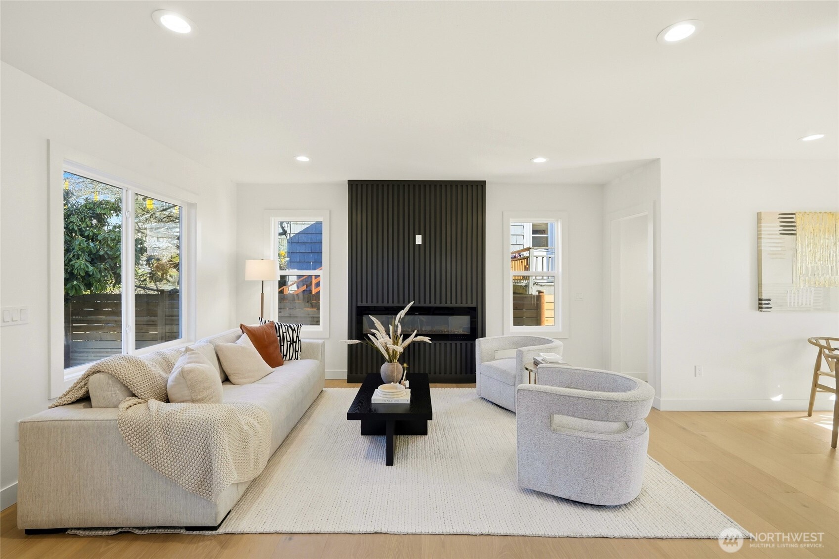 215 North 58th Street Seattle, WA 98103 - Photo 4 of 32