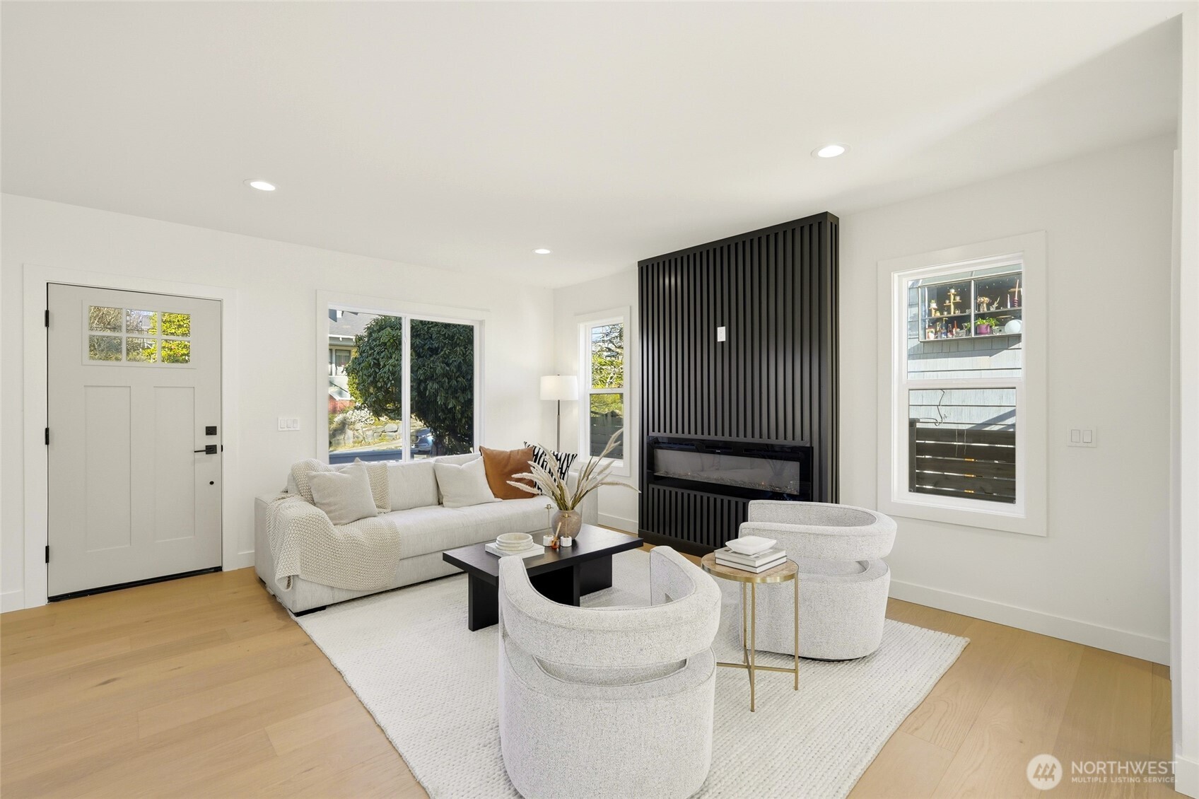 215 North 58th Street Seattle, WA 98103 - Photo 5 of 32