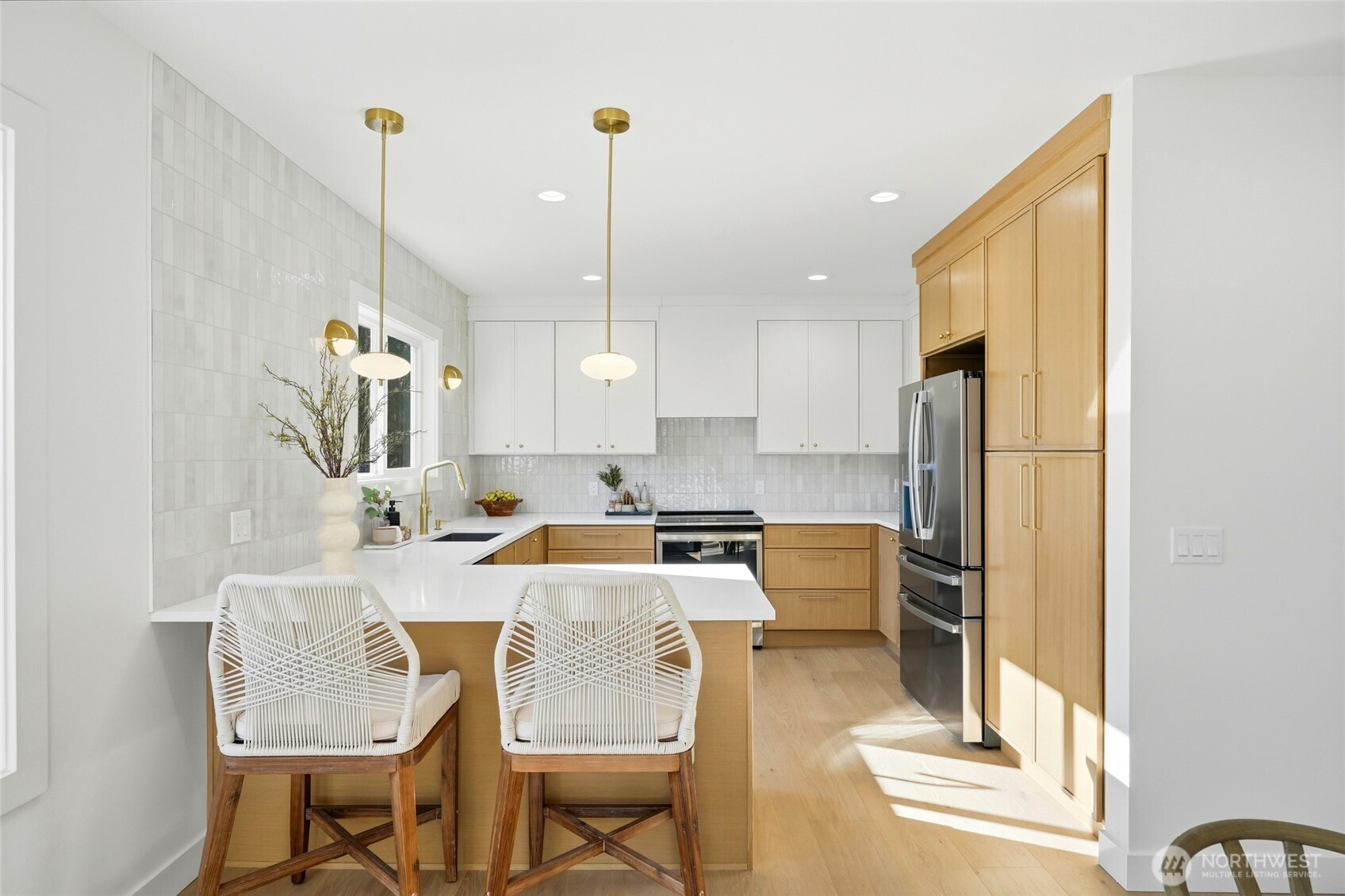 215 North 58th Street Seattle, WA 98103 - Photo 9 of 32